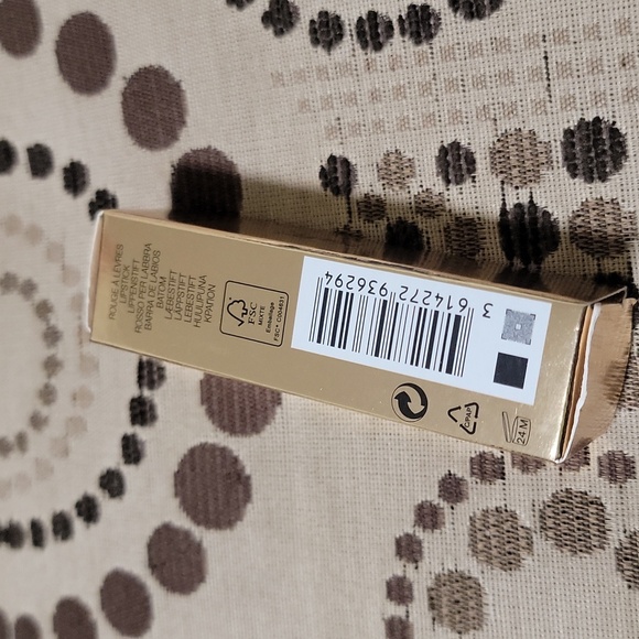 YSL Tatouage Couture Velvet Cream Mattr Stain in 212 Rouge Rebel 6ml - Picture 5 of 8